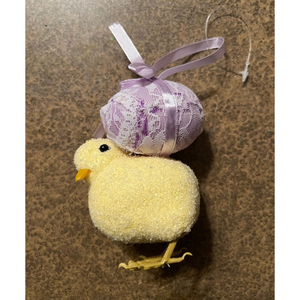 Easter Chick Ornament Unisex OS Yellow Very Good Lace Egg Detail
